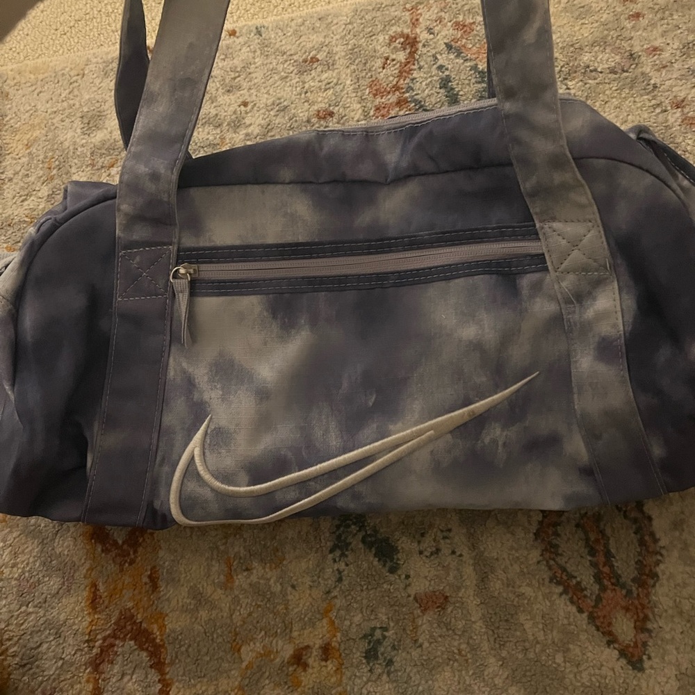 Cute Nike duffel bag